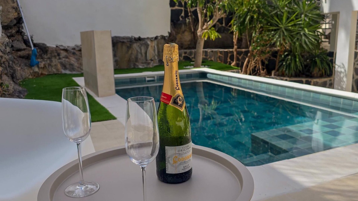 Tabaiba Apartment | 4 Bedroom Villa, Private Pool Garage Wi-Fi