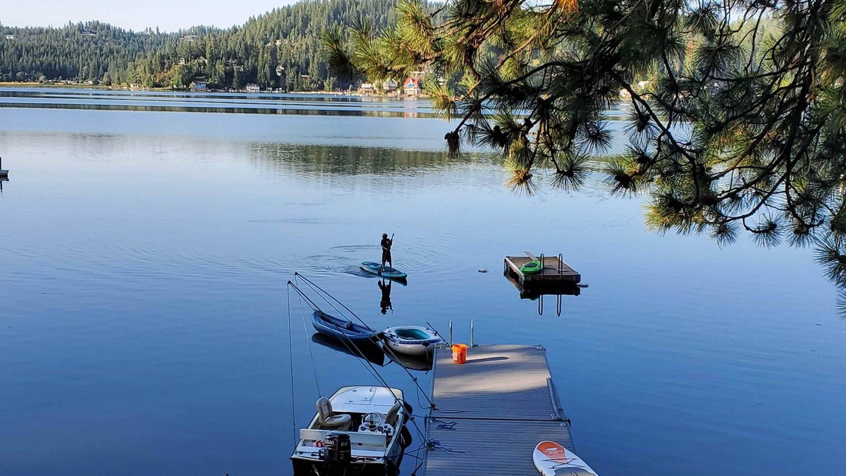 Newman Lake House | 4-bedroom waterfront house in lovely Newman Lake with AC, WiFi. Family friendly.