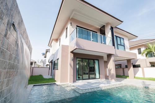 Ang Thong Apartment | 4 bedrooms, 4 bathrooms, villa with swimming pool, free Wi-Fi, party available