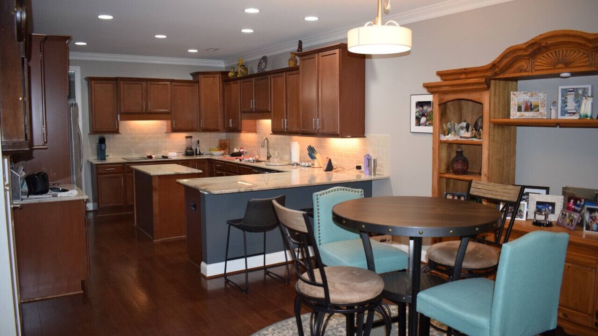 Greensboro House | 4 Bedrooms w/Hot Tub & Game Room in Great Neighborhood