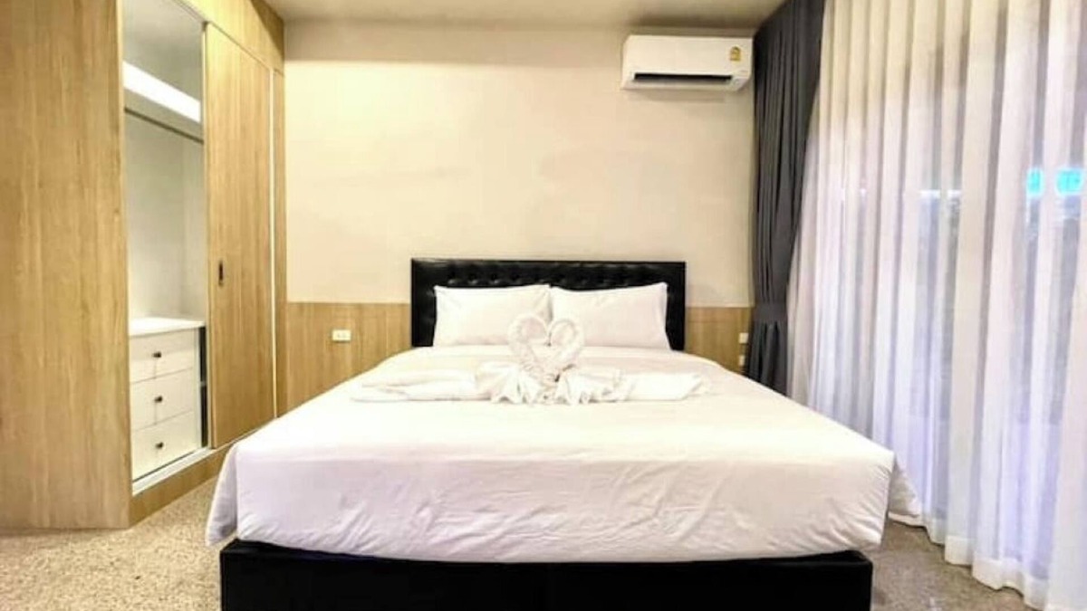 Na Kluea House | 4 beds 10 mins walk to the beach