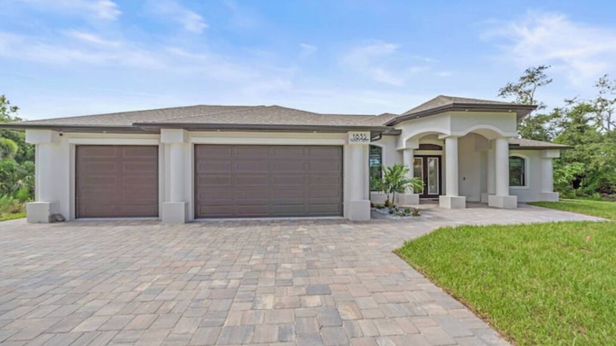 Charlotte Harbor House | 4 beds, 2 bath, heated pool full house