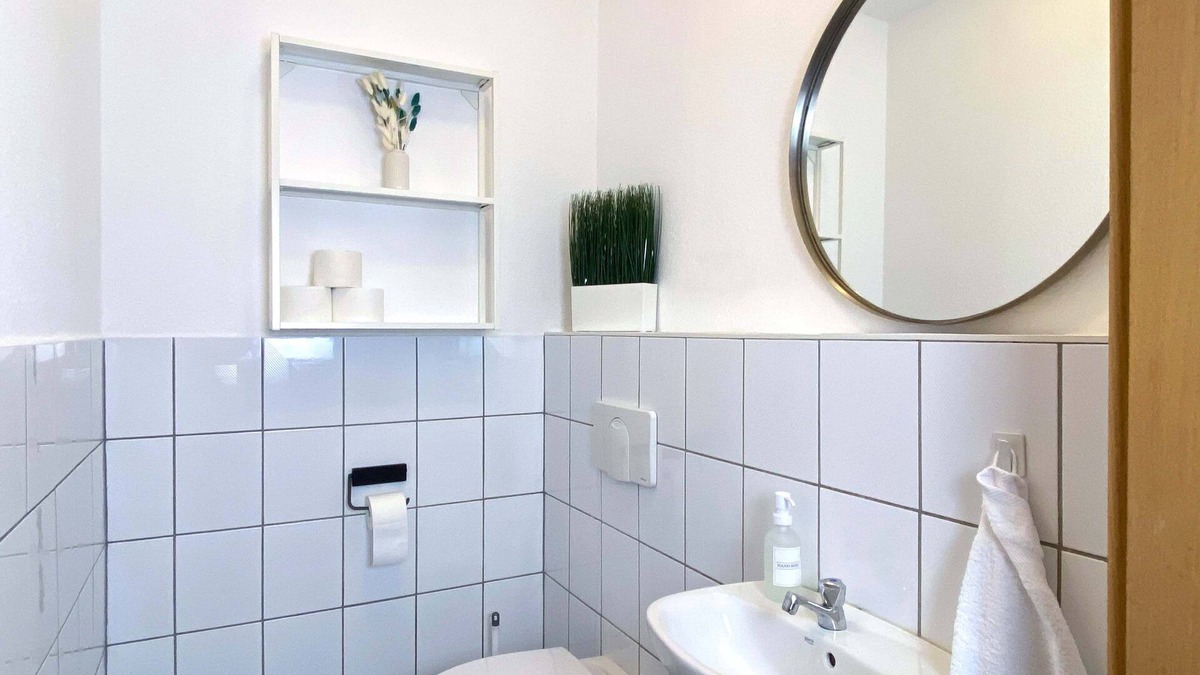 Sonnenberg Apartment | 4 beds at Chemnitz train station