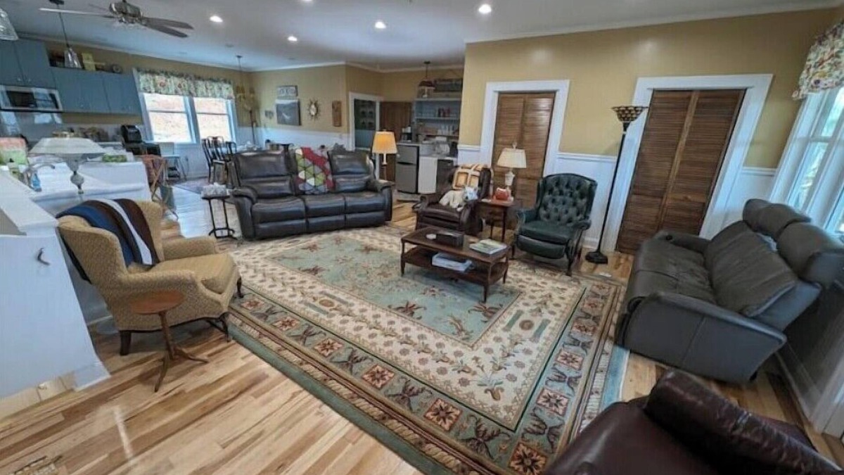 Independence House | 4 BR , 4.5 baths, new construction on the New River in Grayson county VA