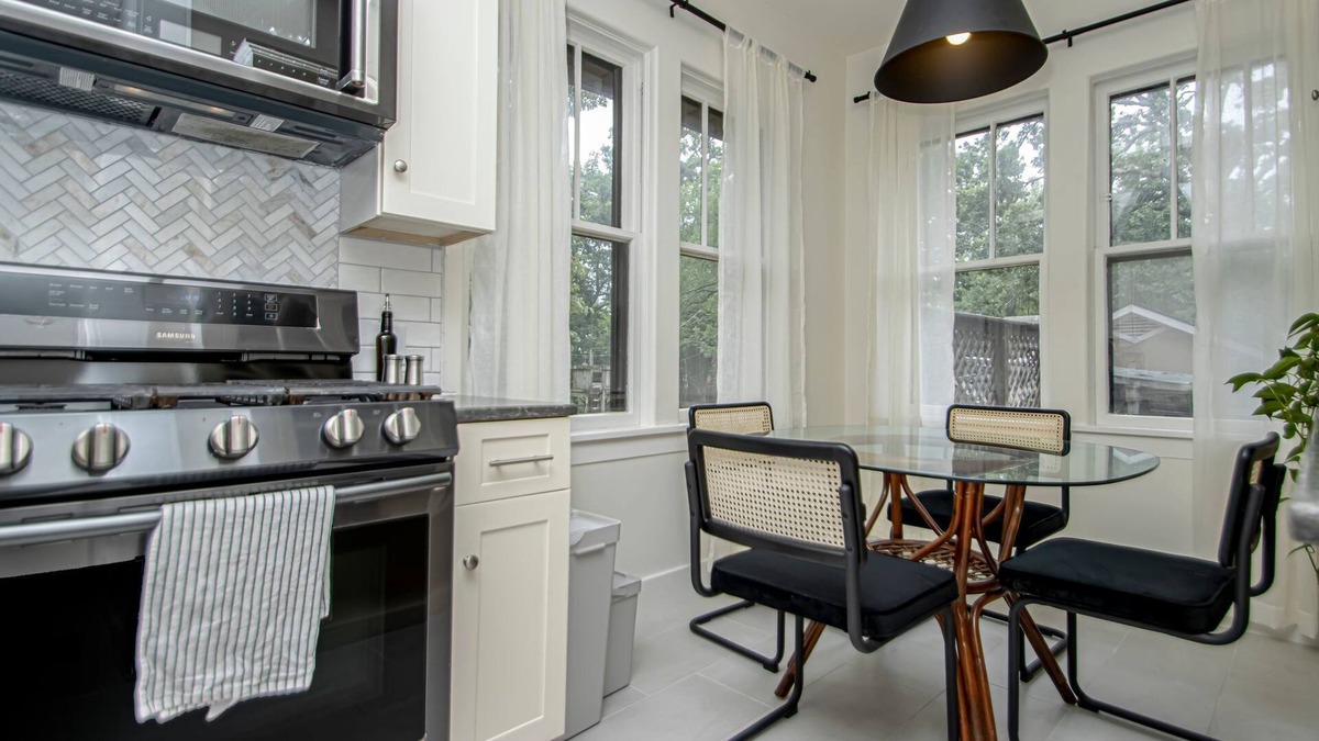 Little Rock House | ☀️ 4 BR Luxe Historic Villa est.1928 ☀️