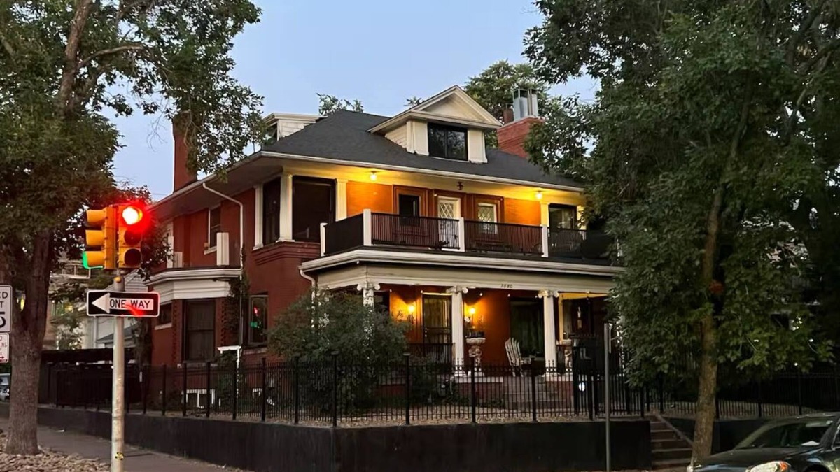Capitol Hill House | 4 BR, Luxurious-Gem/Mansion in Heart of Denver