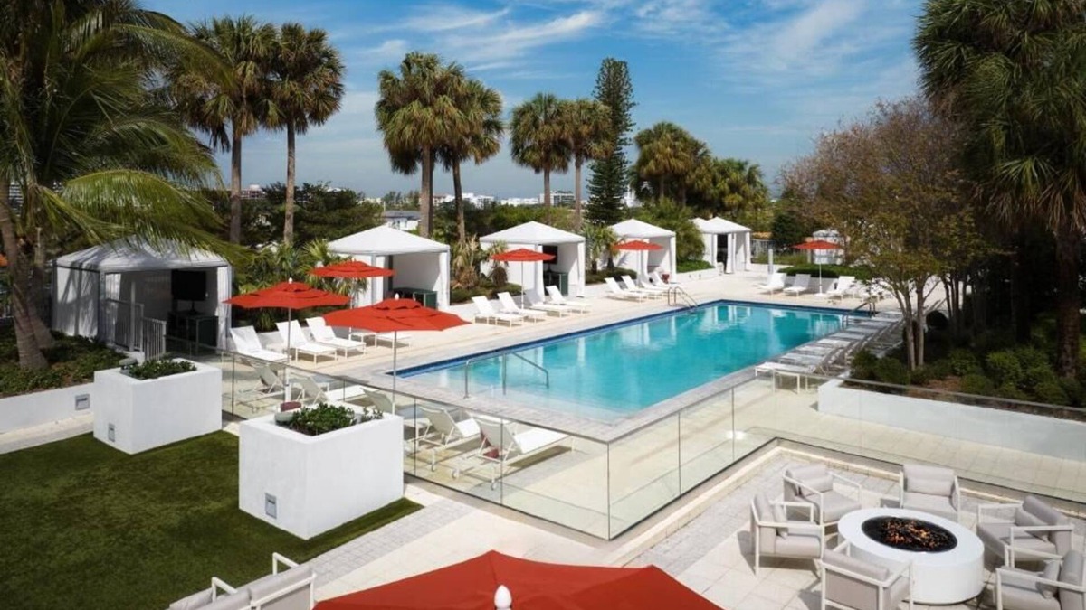 Surfside Hotel | 4 Cozy Studios in Surfside | Walk to Beach, Shops, and Restaurants