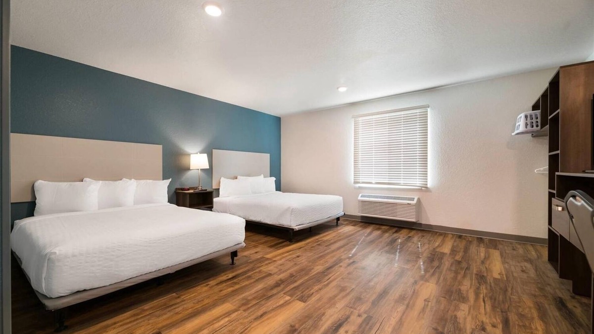 Rockledge Hotel | 4 Dog-Friendly Units with Spacious Kitchen & Easy Access to Rockledge Parks