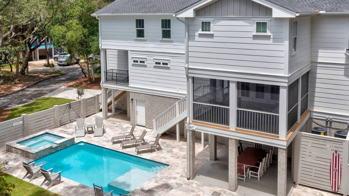Hilton Head Island House | 4 FREEBIKESept2025 PREMIER HOST 2nd Row access To Beach,Pool Spa Elevator
