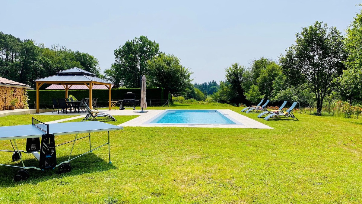 Capdrot House | 4* Holiday Home with Aircon and Private Heated 10x4 Salt Pool - 40 Mins Bergerac