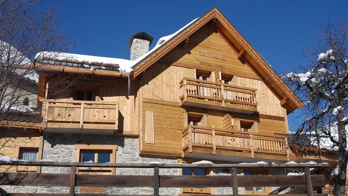 Huez-en-Oisans Ski Chalet | 4* L'Ancolie luxury chalet 320 m2 (Spa and Sauna) 250 m from the gondola