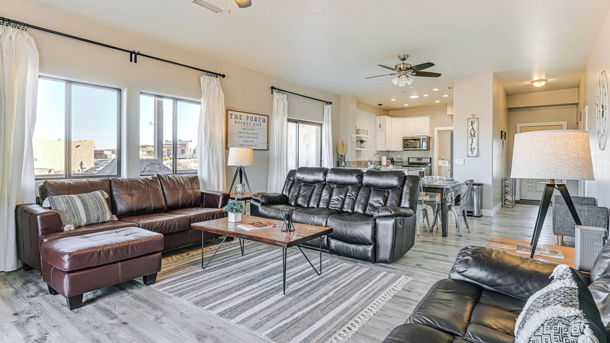 Greenehaven House | 4 Mi to Lake Powell: Retreat w/Game Room!