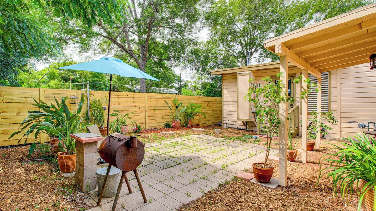 Central City House | 4 Mi to McGee Beach: Corpus Christi Home w/Patio