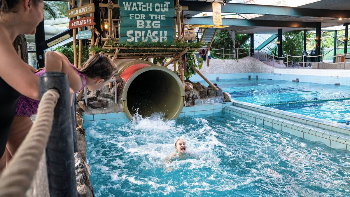 Hapert House | 4-person bungalow in the holiday park Landal Het Vennenbos