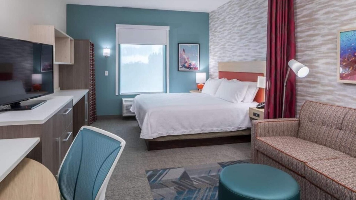 Port Canaveral Hotel | 4 Pet-friendly Accommodations! Onsite Pool, Kitchenette, Free Breakfast!