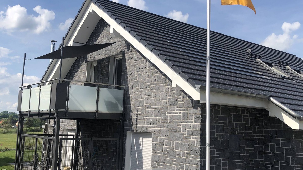 Grebenhain Condo | 4-star vacation apartment with a view directly on the volcano cycle path - no fitters