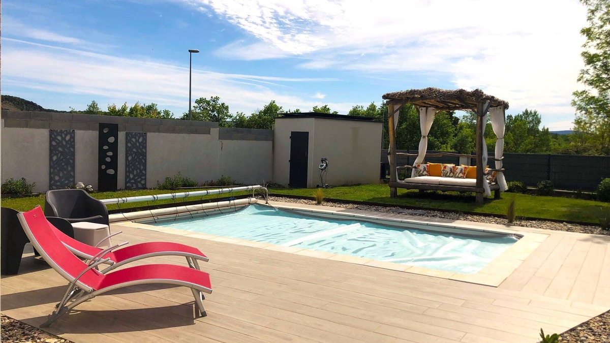 Ruoms House | 4-star villa with private 28° heated pool