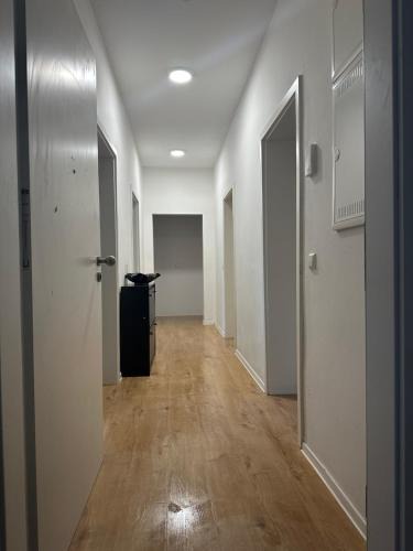 Bruchsal Apartment | 4 Zimmer Bruchsal/Bahnhof Zentrale Lage (Monteurzimmer)