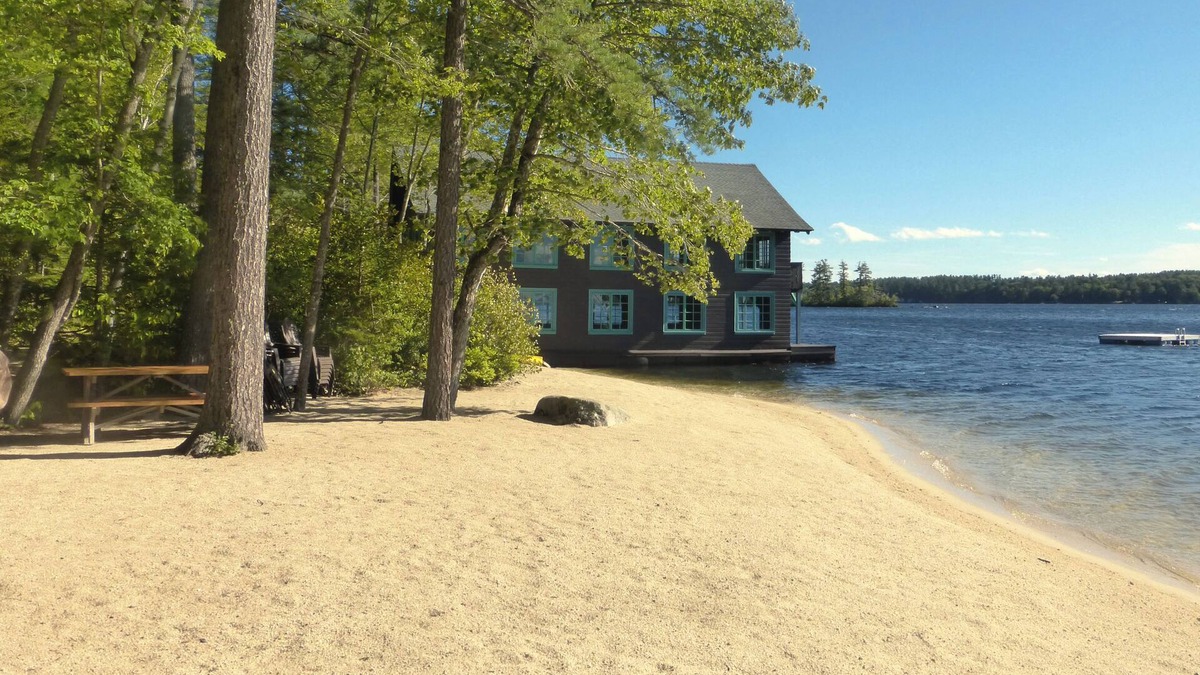 Bridgton House | 40-acre Luxury Beach Front Estate-Ideal for Reunions & Retreats
