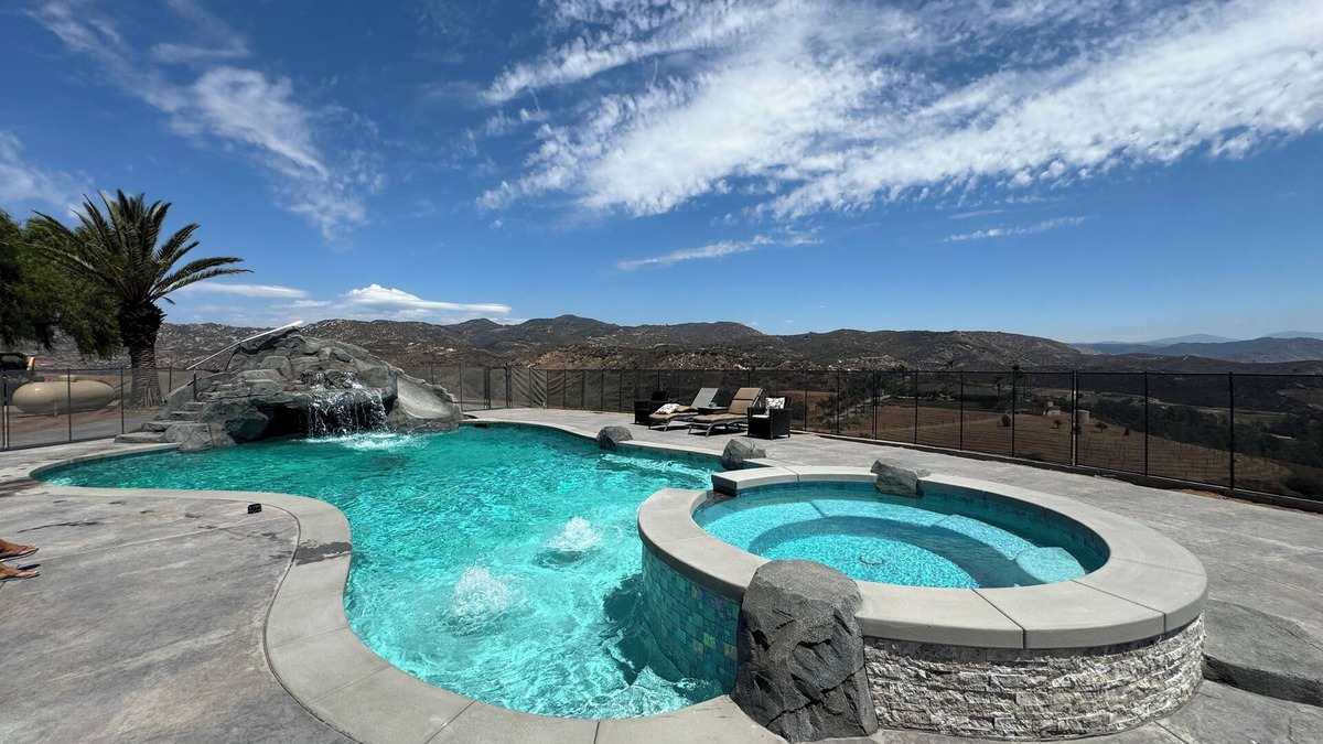 Escondido House | 4000+ Sqft Modern Ranch on 10+ Acres with Resort Style Pool and Spa - Views!