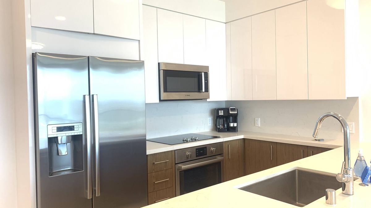 Ala Moana Condo | 40th Floor One Bedroom Condo