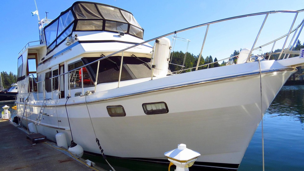 Gig Harbor Boat Rental | 42' Ponderosa Located in the Historic Gig Harbor Marina & Boatyard