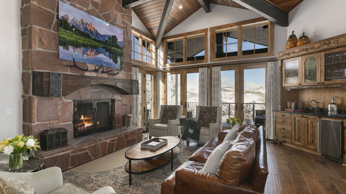 Deer Valley Condo | 47 - Six Bedroom with Spa Stag Lodge