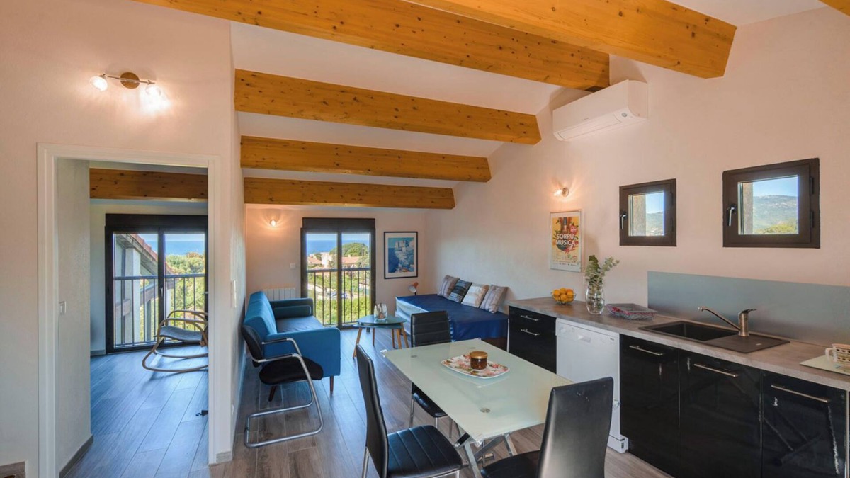 Sagone Apartment | 48 m2, 6 min walk to the beach!