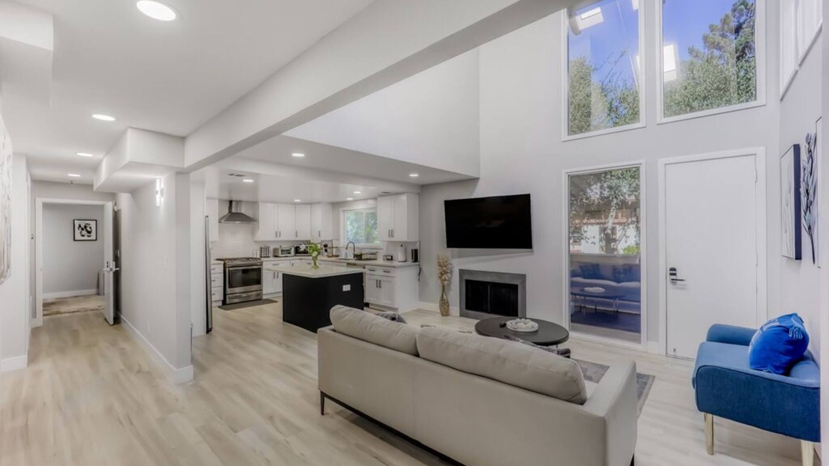 Menlo Park House | 497-Upscale Home w/AC & Patio near Meta & Stanford