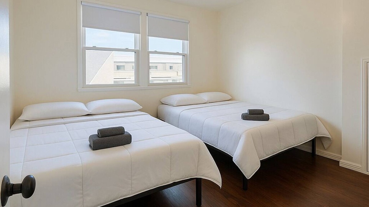 Old Town Apartment | 4B Private Unit Free Wi-Fi LAX Fantastic 1-bedroom apartment in Torrance Disney