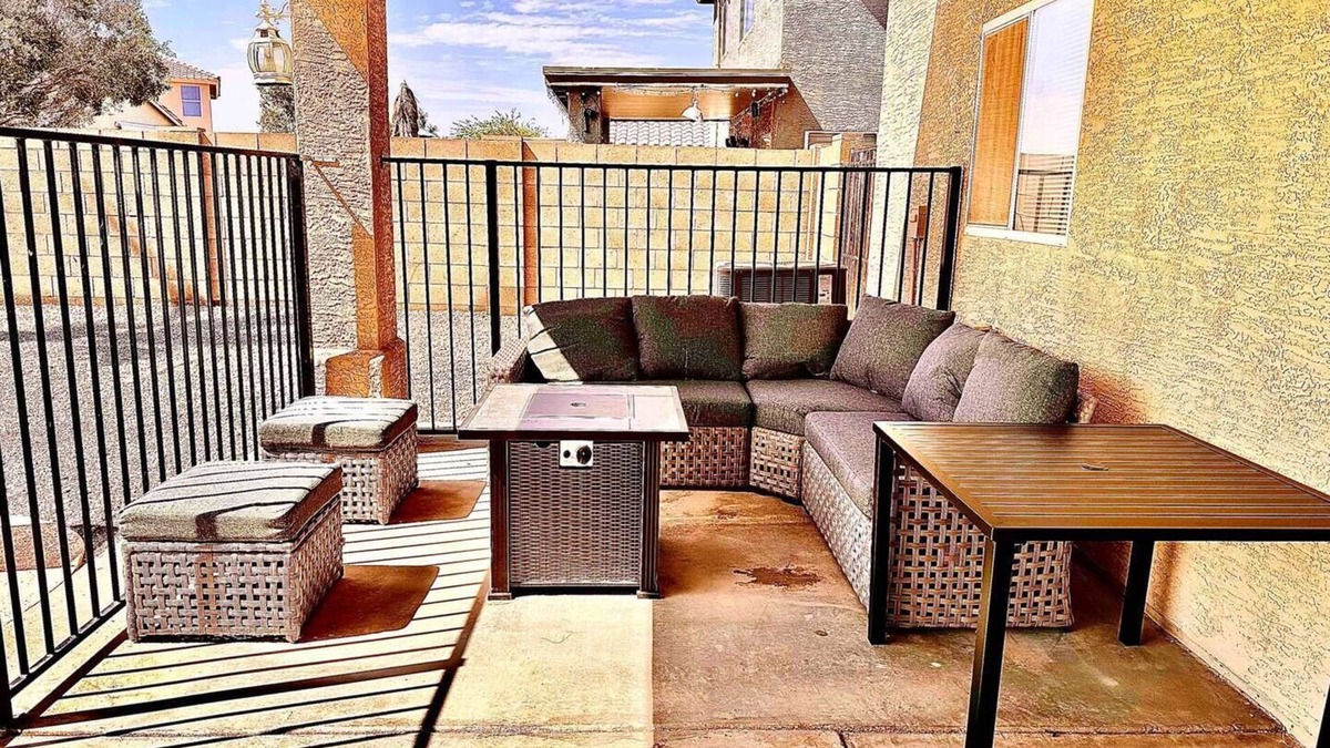 Sundial House | 4Bd Oasis w/Pool/Pool Tablen