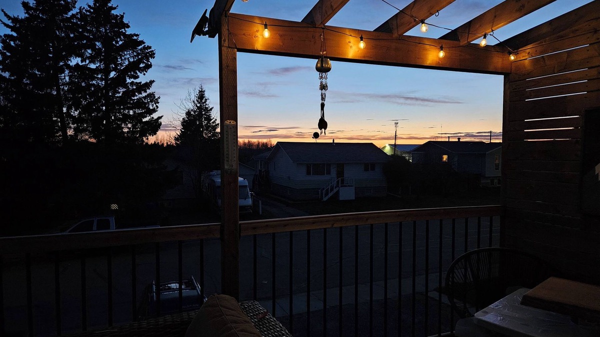 Rocky Mountain House House | 4Bdrm 2.5Bath Rocky Mountain Retreat- homebase for all your mountain adventures!