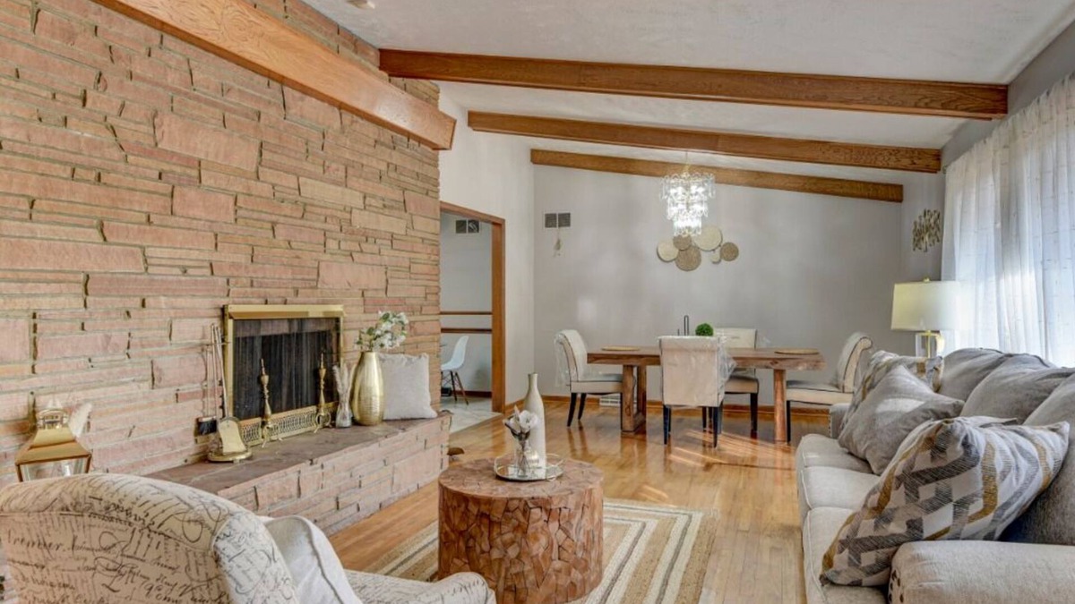 West Omaha House | 4bed/2bath retreat:Modern comfort, timeless charm. Your Ideal short-term escape.
