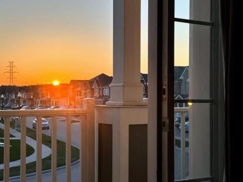 Doon South House | 4BR 2 king 3 Queen 6 beds in total 3 GBPS Wi-Fi