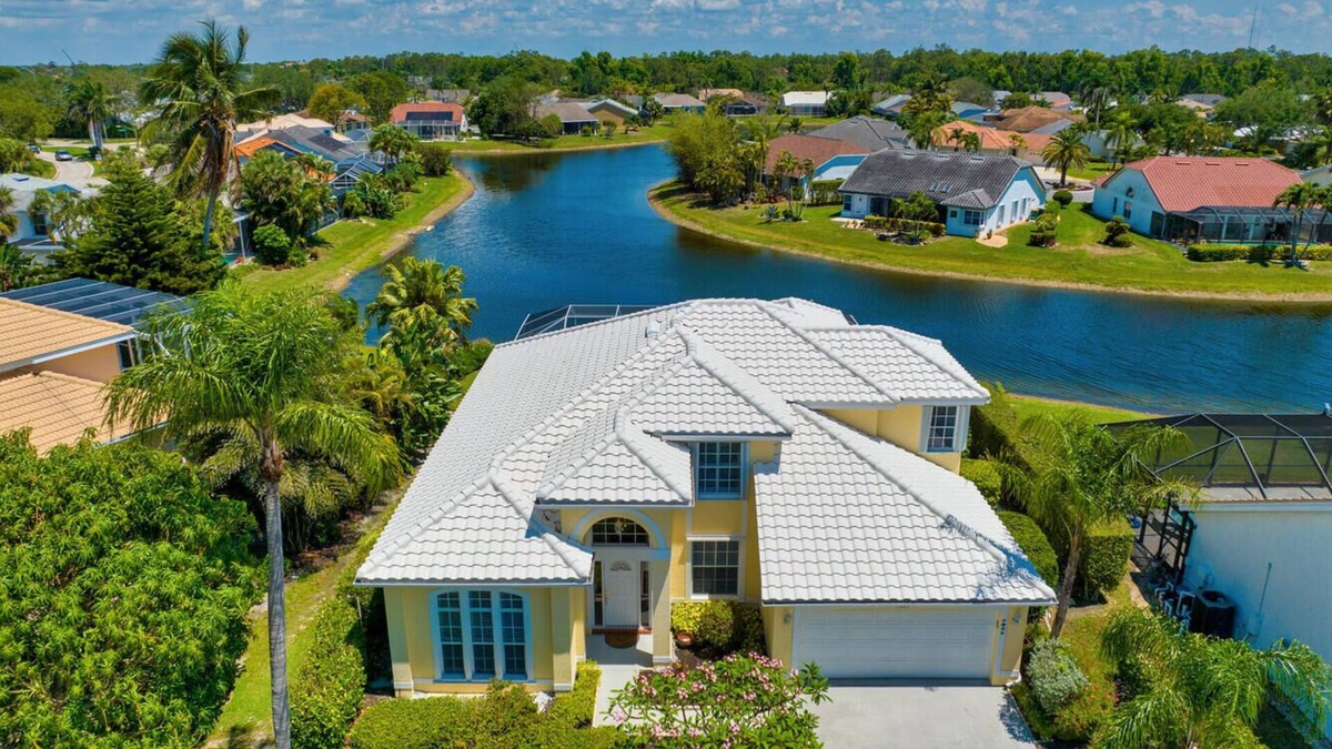 Crown Pointe House | 4BR+Den Lake-View Home with Private Pool in Charming Crown Pointe!