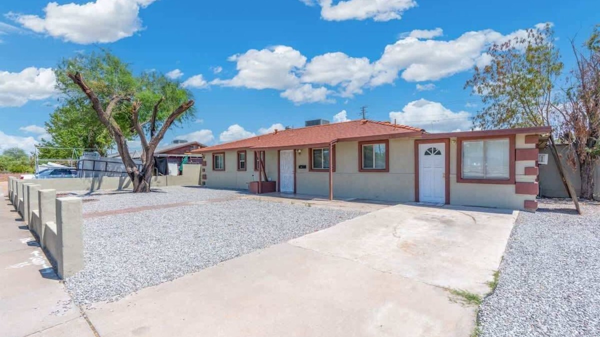 Encanto House | 4BR Home | Near Downtown & Phoenix Light Rail