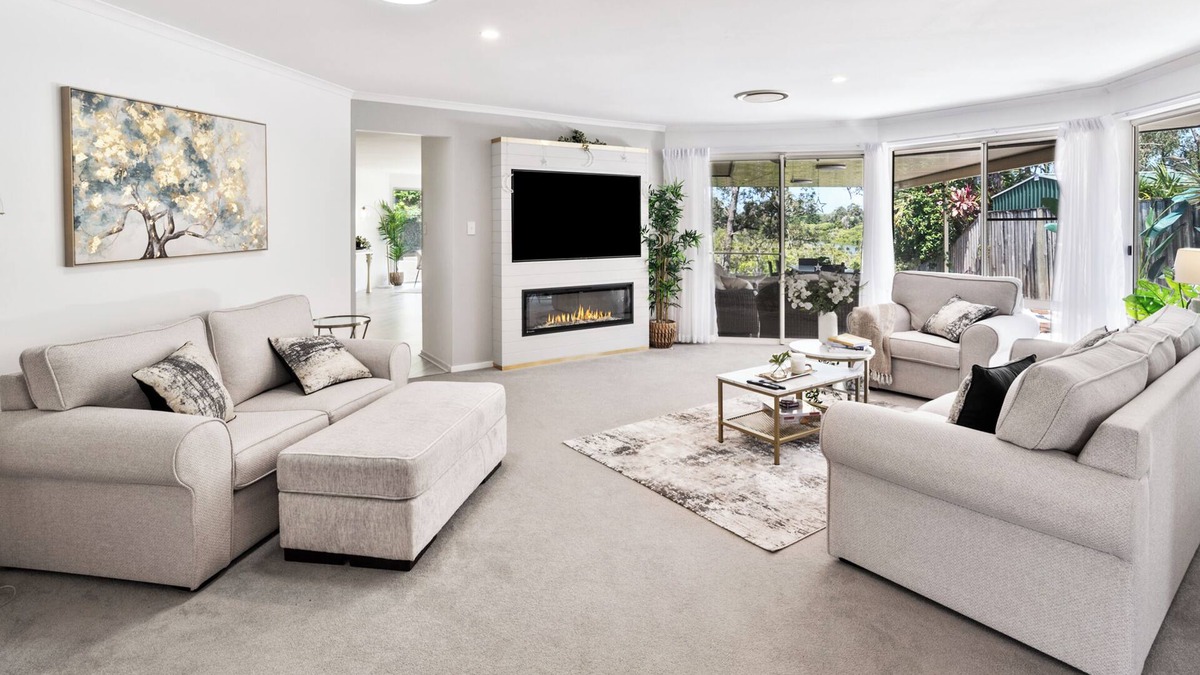 Oxenford House | 4BR In Prime Gold Coast Near Beaches & Attractions