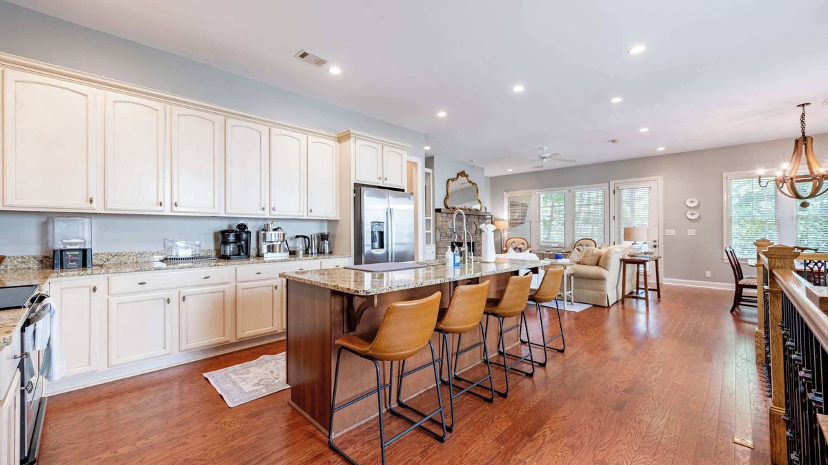 Reynolds Landing House | ‼️4BR Lake Oconee Gem | Golf Views & Kid-Friendly