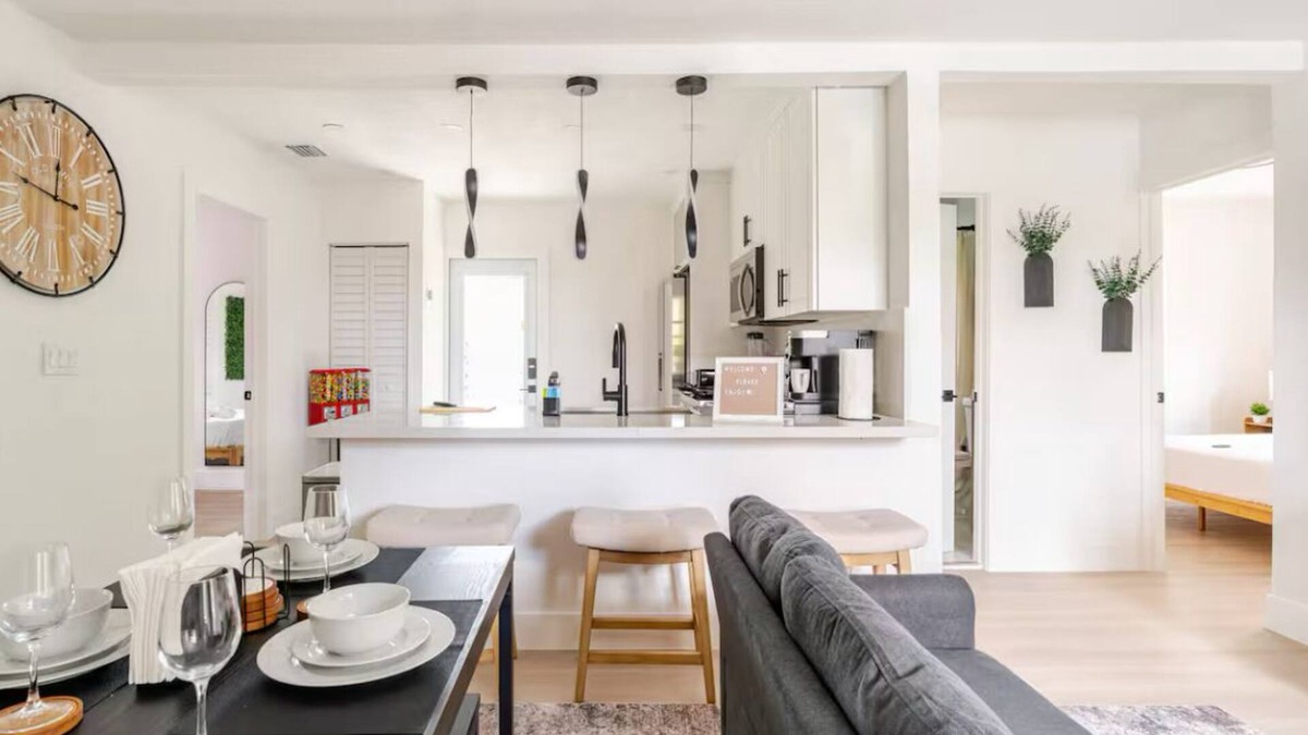 Little Haiti House | 4BR Near Wynwood, Design District, Beach, Brickell Near Little Havana + Parking