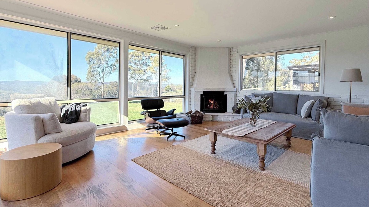 Clarendon House | 4BR Retreat Near McLaren Vale Wineries Adelaide