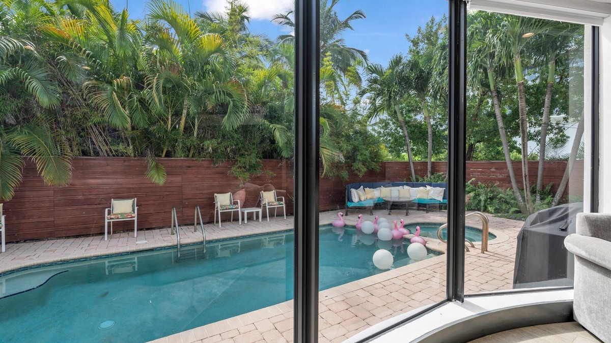 Lauderdale Beach House | 4BR Steps to Beach Home Private Pool, Hot Tub, BBQ