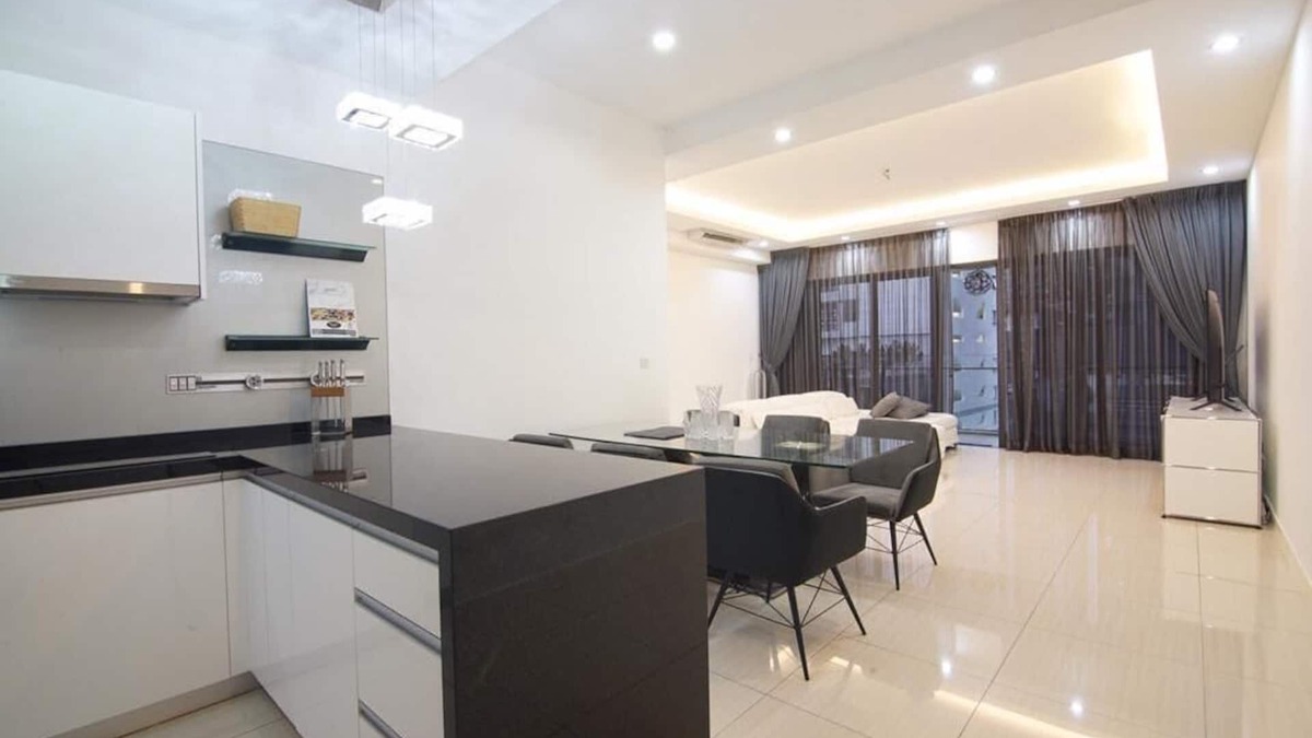 Kuala Lumpur Apartment | 4R3B Ultra Modern The Elements Condo Ampang hosted by TJ's Speakeasy