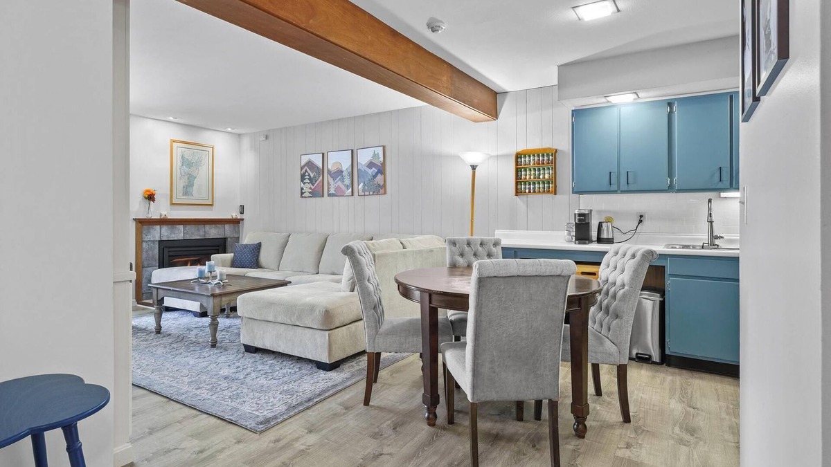 Mendon Condo | 5-15 Minutes from Mountains, Balcony, Fireplace, Fast Wifi