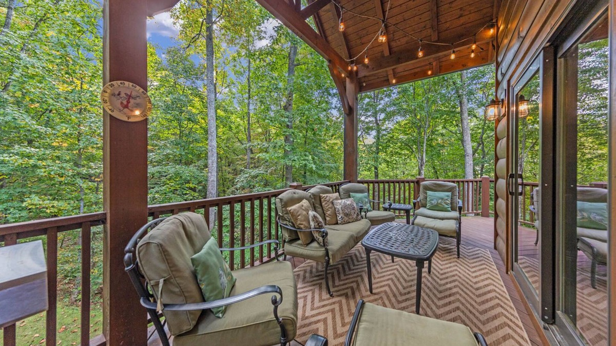 Lansing Cabin | 5 Acres to Roam | Stocked Game Room + Wet Bar | Our Place to Paws