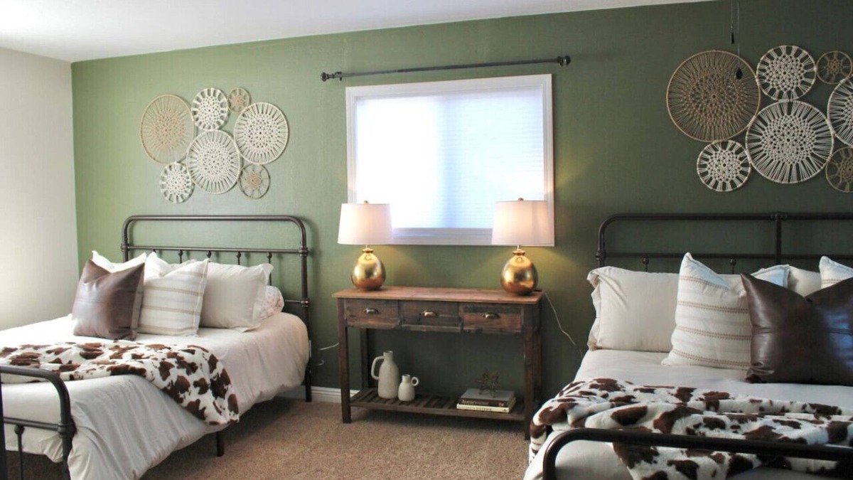 McCammon House | 5 Bed 2 Bath Hot Tub Grill Pizza Oven Pets