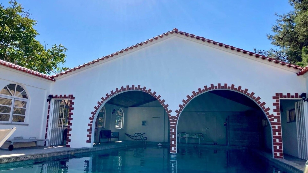 Carvalhal House | 5 Bed Country Villa with Large Heated Pool near Óbidos