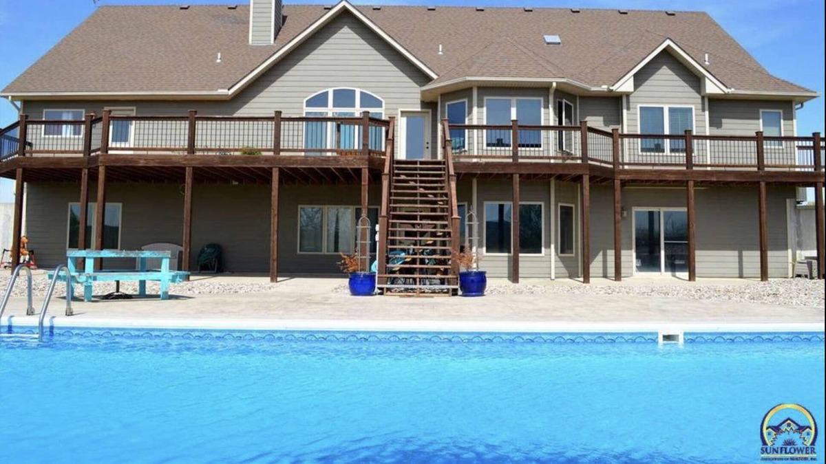 Emporia House | 5 Bedroom, 6 Bathroom Custom Home with Private Pool, Pool House, Chef's Kitchen