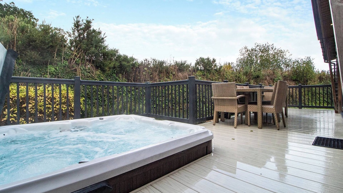 Pentney Ski Chalet | 5 bedroom accommodation in Pentney, King&rsquo;s Lynn