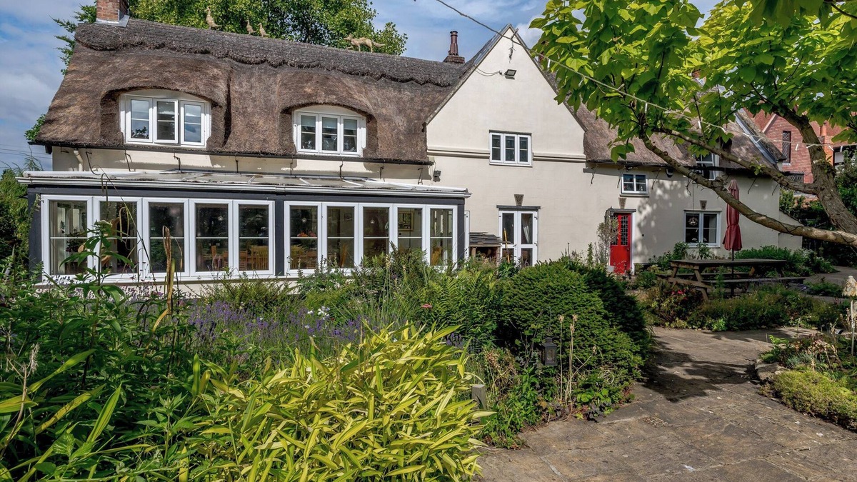 Irstead Cottage | 5 bedroom accommodation in Ludham