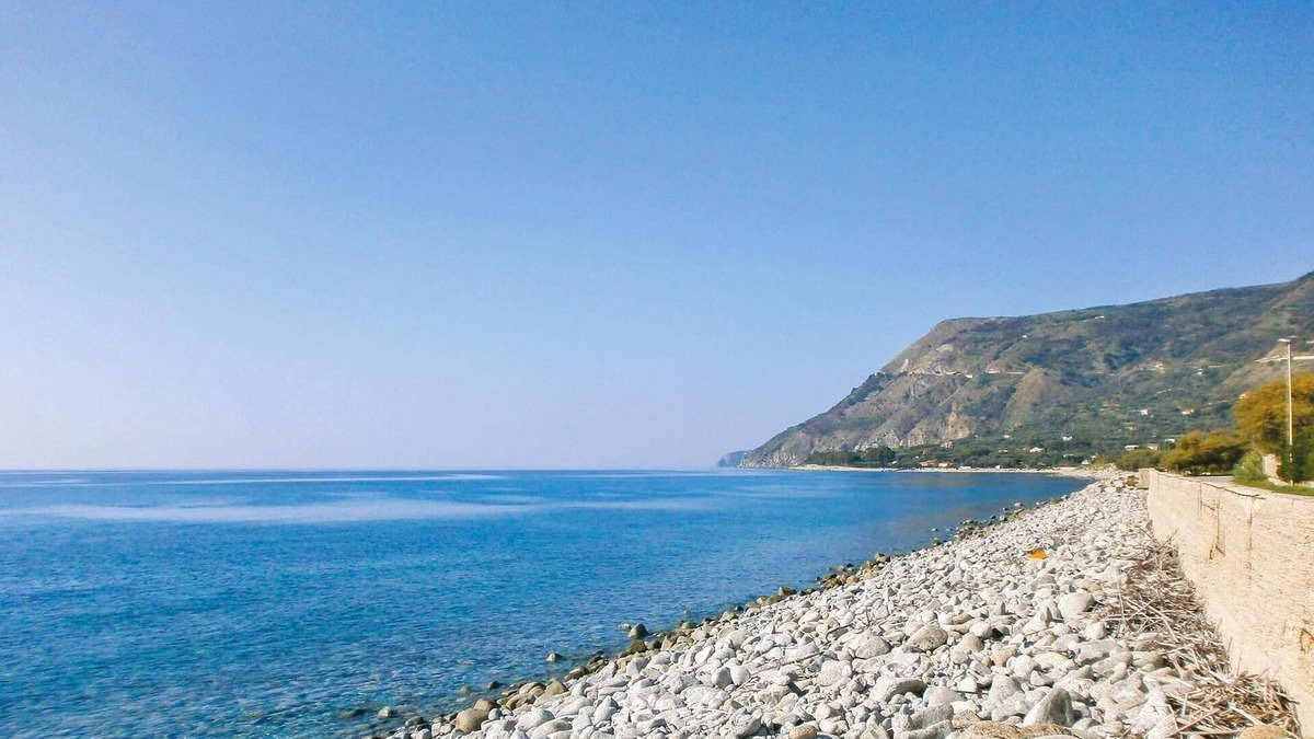 Falerna House | 5 bedroom accommodation in Falerna